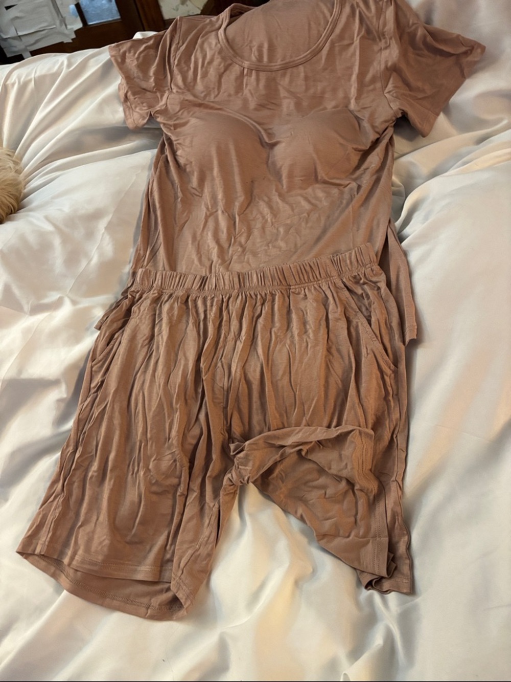 Seamless Short Sleeve Shaping Top & High-Waist Shorts in Taupe